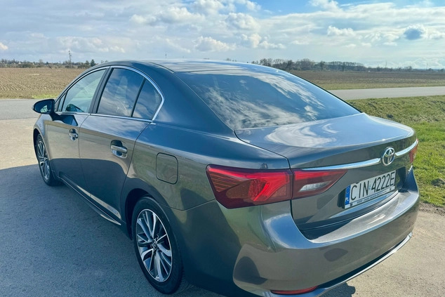 Toyota Avensis cena 67400 przebieg: 92170, rok produkcji 2017 z Bojanowo małe 79